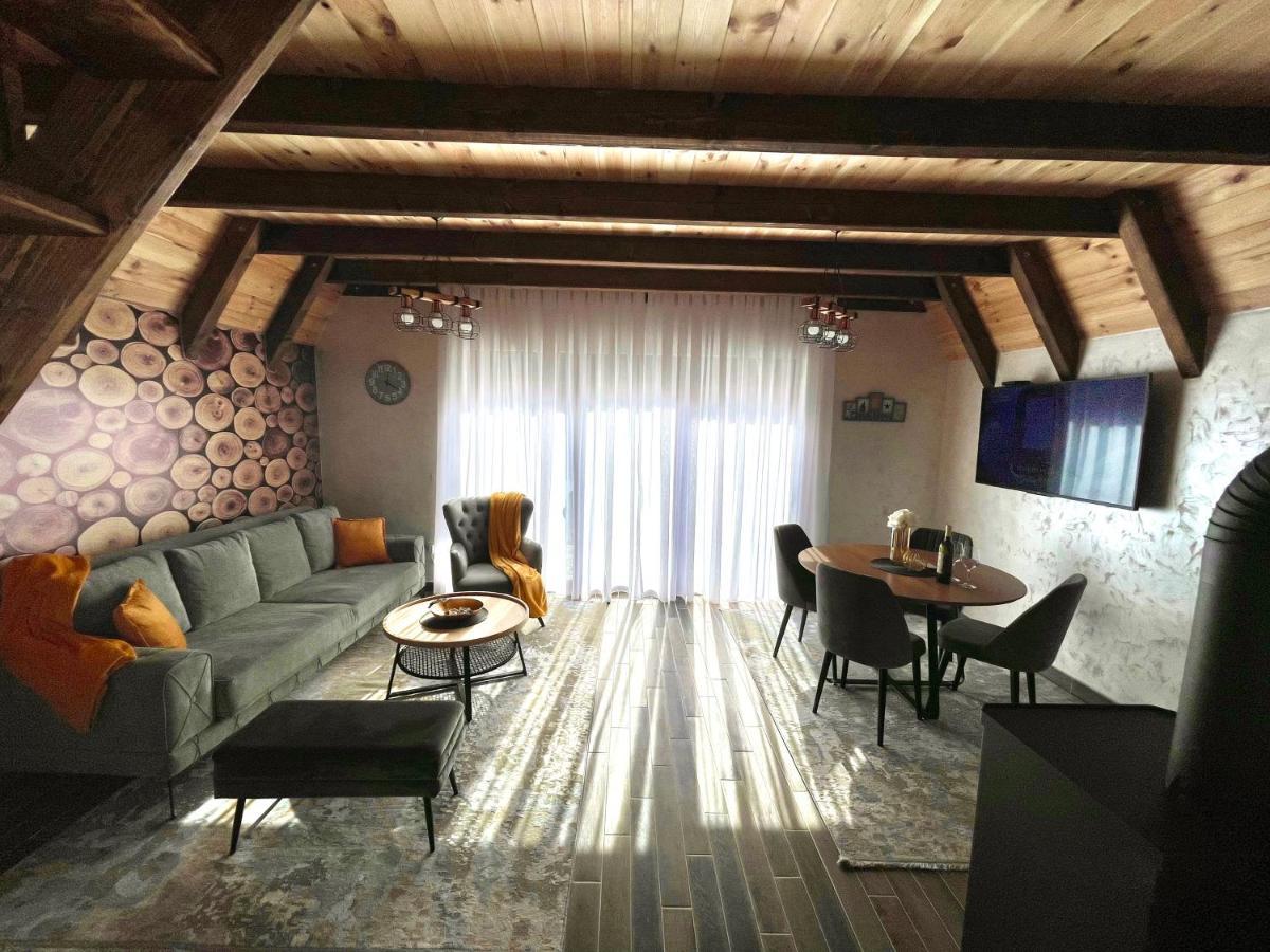 Lux Villas Zabljak Esterno foto